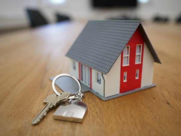 The Ultimate Guide to Real Estate Investment in 2024